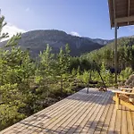 Saga 6p With Sauna Hot Tub Water View *