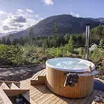 Saga 6p With Sauna Hot Tub Water View Station touristique