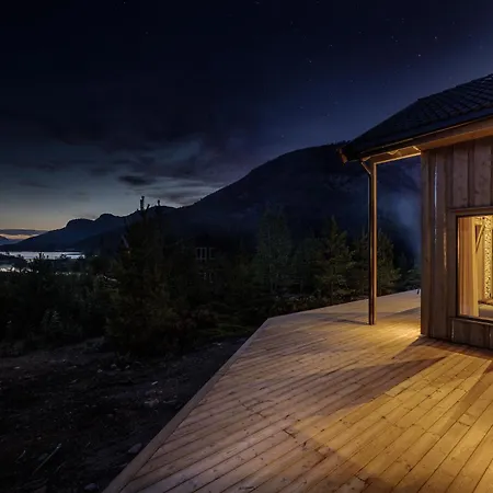 Saga 6p With Sauna Hot Tub Water View Station touristique Vradal
