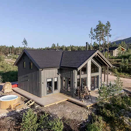 Semesteranläggning (resort) Saga 6p With Sauna Hot Tub Water View Vrådal